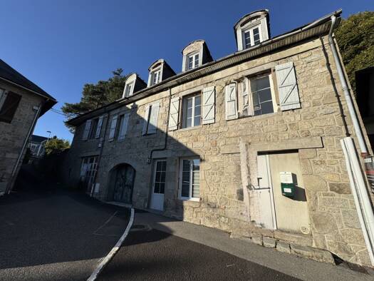 Immeuble à vendre 180 200 € Ussel 19200