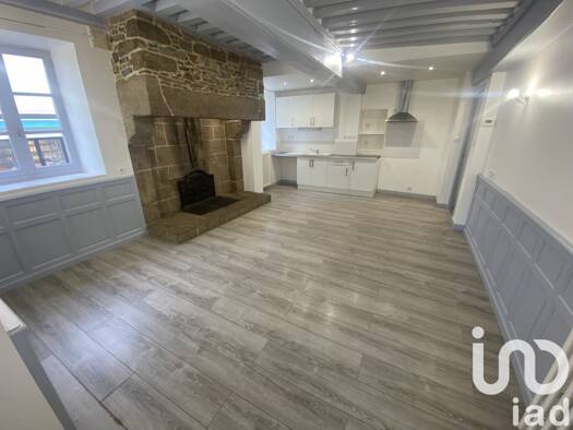 Maison de ville à louer 750 € 6 pièces 4 chambres 92 m² Centre et Ecarts Évron 53600