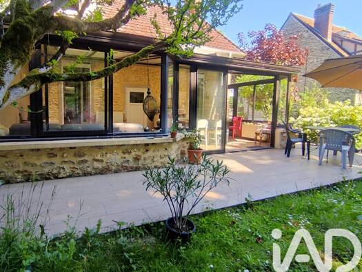 Maison à vendre 339 900 € 6 pièces 4 chambres 129 m² 430 m² de terrain Centre Melun 77000