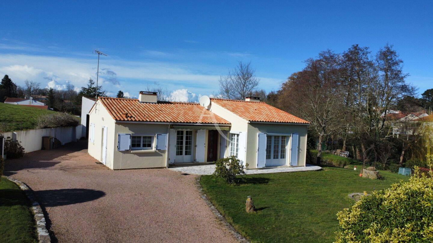 Maison à vendre, 96m², POIROUX