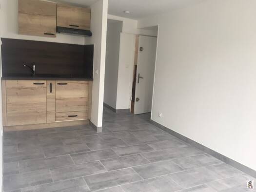 Appartement à louer 600 € 2 pièces 1 chambre 31,2 m² Étage 2/3 Clermont 60600