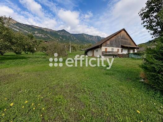 Maison de plain-pied à vendre 315 000 € 5 pièces 2 chambres 90 m² 1 516 m² de terrain Mieussy 74440