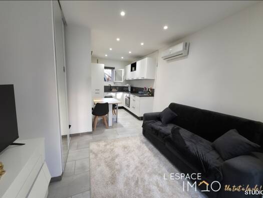 Studio à vendre 90 000 € 1 pièce 22,3 m² RDC Maubec 84660