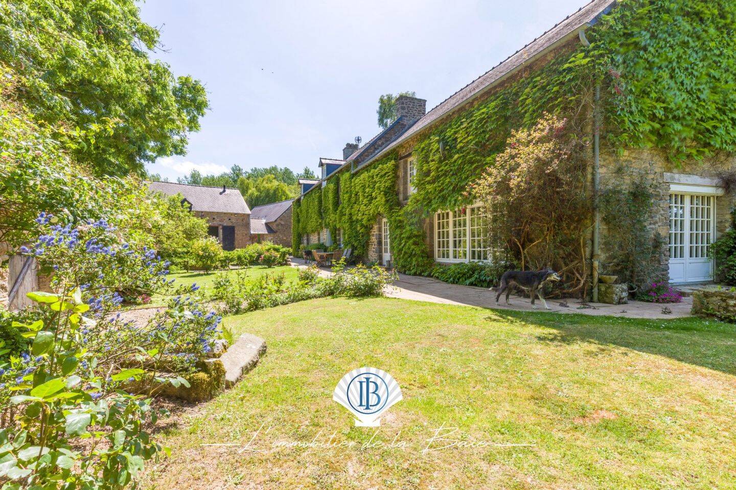 Maison à vendre, 488m², MINIAC MORVAN
