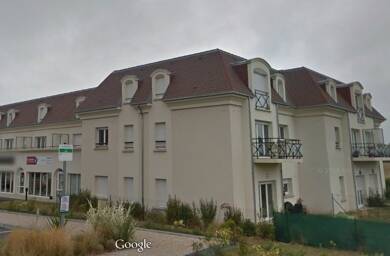 Appartement à louer 772 € 3 pièces 2 chambres 70 m² Étage 1/2 Rots 14980