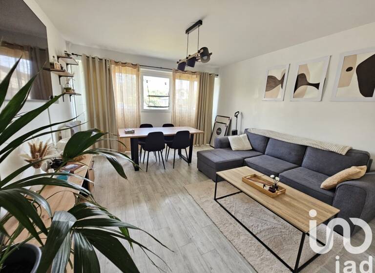 Appartement à vendre 126 500 € 3 pièces 2<br/>chambres 68 m²<br/>superficie RDC/1<br/>étage Bas Clos-Nord Est Saint-André-les-Vergers 10120