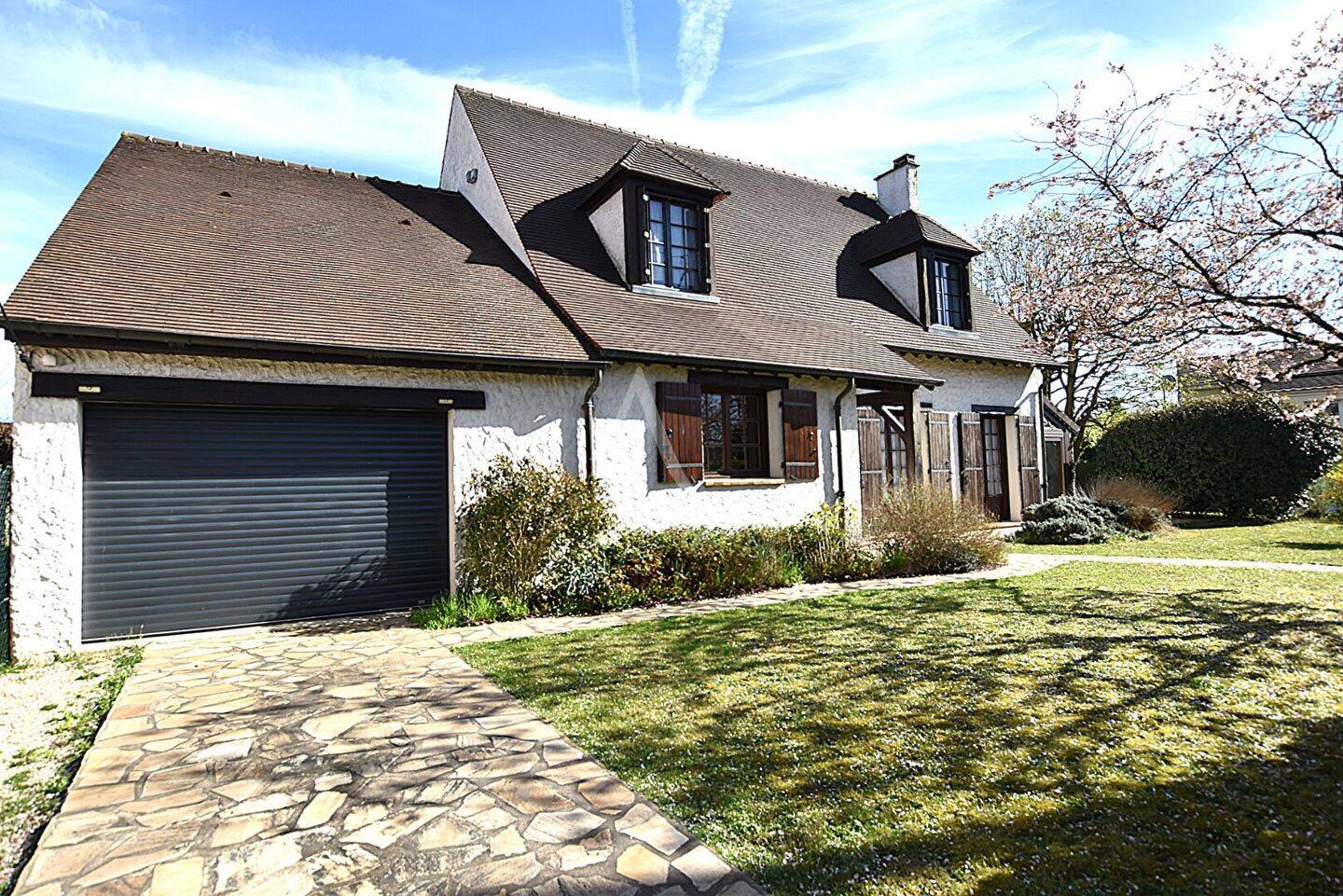 Maison à vendre, 150m², COMBS LA VILLE