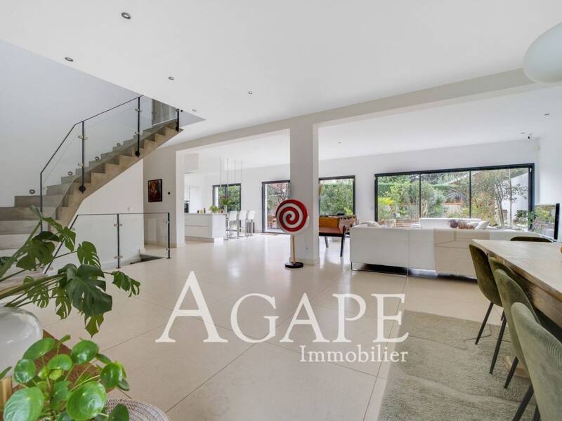 Maison à vendre, 222m², SAINT MAUR DES FOSSES