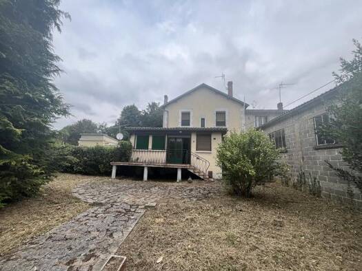 Maison à vendre 150 500 € 6 pièces 4 chambres 129 m² 965 m² de terrain Gour de l'Arche Perigueux 24000