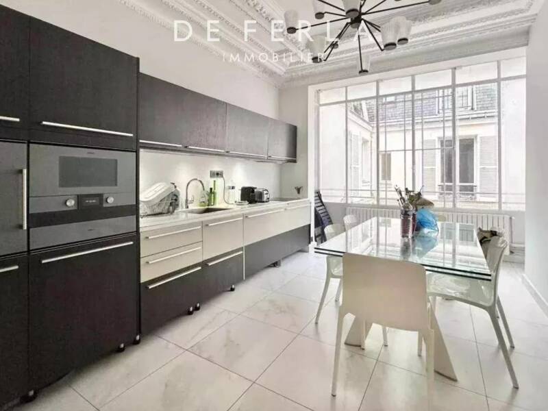 Maison à louer, 241m², PARIS 16E