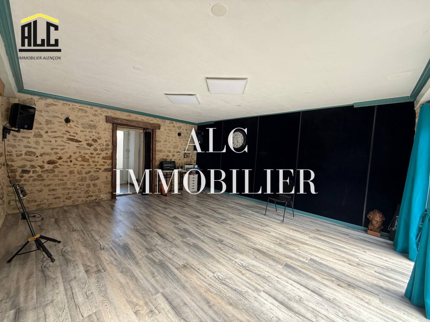 Maison à vendre, 154m², MOULINS LE CARBONNEL