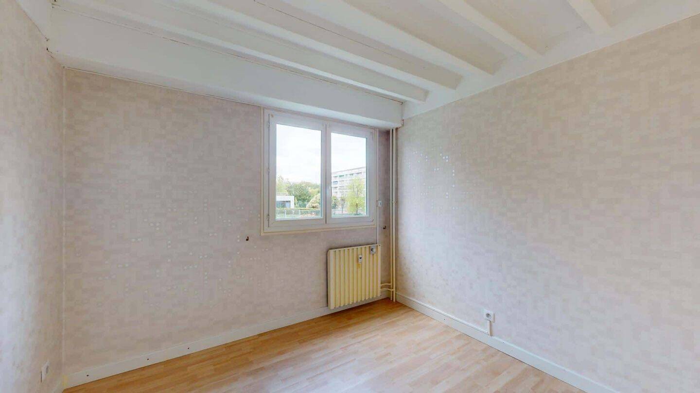 Apartment in Avenue des Champs Perdrix, Dijon for 83 m² with 3 b — 9