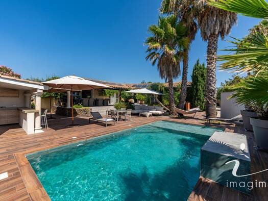 Maison de plain-pied à vendre 995 000 € 7 pièces 4 chambres 215 m² 1 350 m² de terrain Mauguio 34130