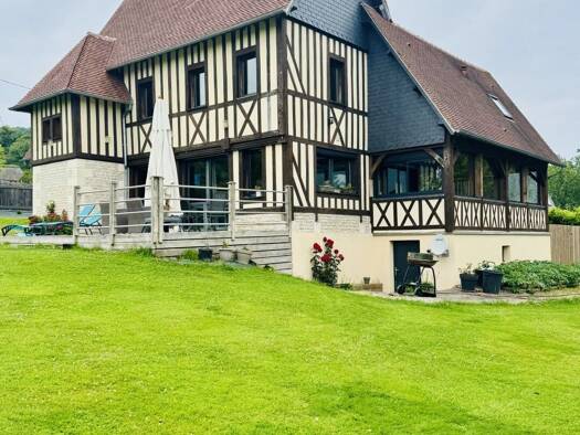 Maison à vendre - Première occupation 577 000 € 7 pièces 4 chambres 180 m² 1 200 m² de terrain Foulbec 27210