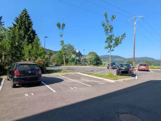 Parking à louer 70 € 12 m² Les Rousses 39220