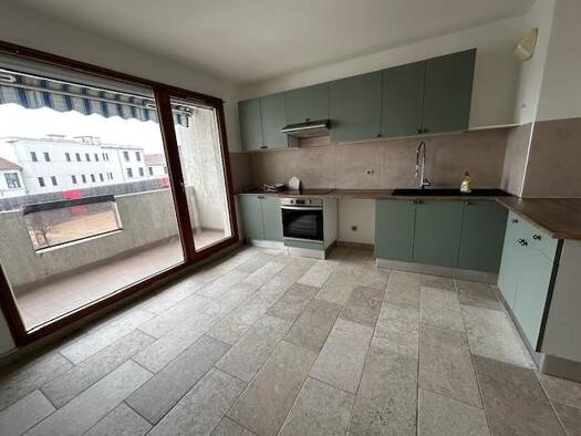 Appartement à louer 810 € 3 pièces 2 chambres 85,4 m² Étage 2/4 Ouest Le Péage-de-Roussillon 38550
