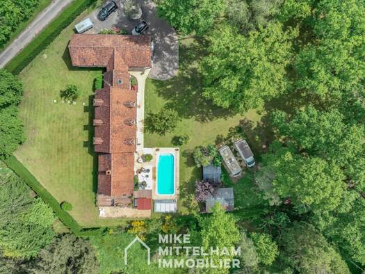 Villa à vendre 1 298 000 € 8 pièces 5 chambres 255 m² 6 330 m² de terrain Gambais 78950