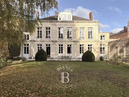 Hôtel particulier à vendre 1 299 000 € 10 pièces 7 chambres 461 m² 1 200 m² de terrain Hyper Centre Arras 62000