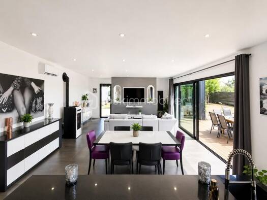 Maison à vendre 349 000 € 5 pièces 3 chambres 140 m² 1 001 m² de terrain Corzé 49140