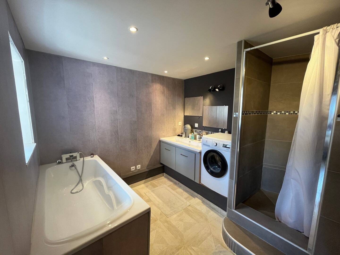 Maison à vendre, 95m², VAUX EN BEAUJOLAIS
