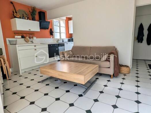 Appartement à vendre 144 000 € 2 pièces 1 chambre 35 m² RDC/3 Leclerc-Centre Ouest Brie-Comte-Robert 77170