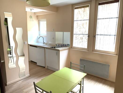 Appartement à louer 341 € 1 pièce 26,3 m² Étage 2/4 Centre Ville Castres 81100
