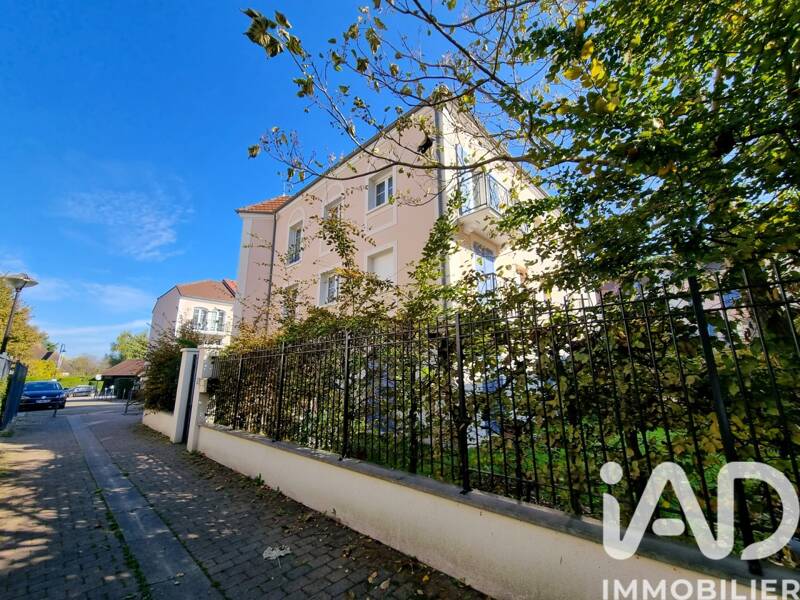 Maison à vendre, 28m², VOISINS LE BRETONNEUX