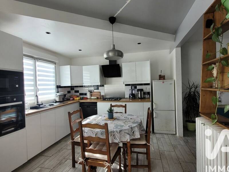 Maison à vendre, 94m², CHATEAUNEUF DU FAOU