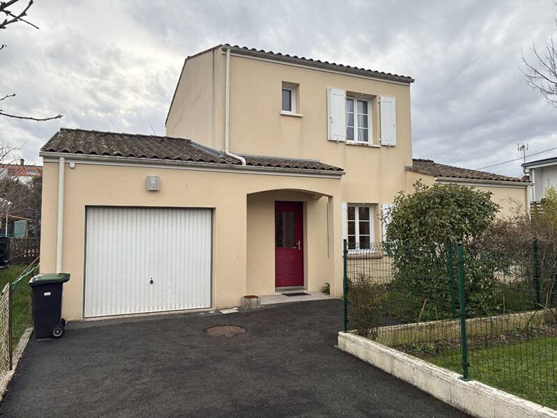 Maison à louer, 92m², SAINTES