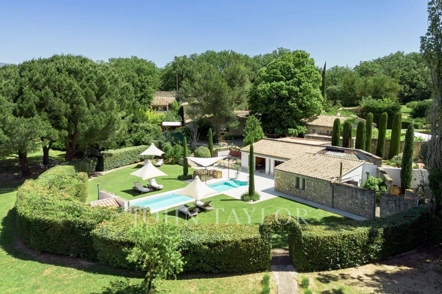 Maison à vendre, 340m², MENERBES