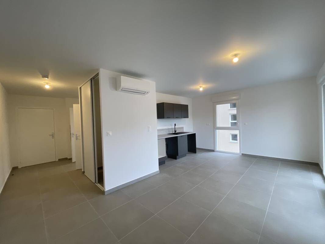 Maison à louer, 49m², AJACCIO