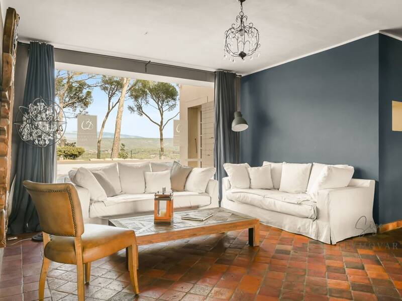 Maison à vendre, 560m², LA CADIERE D'AZUR