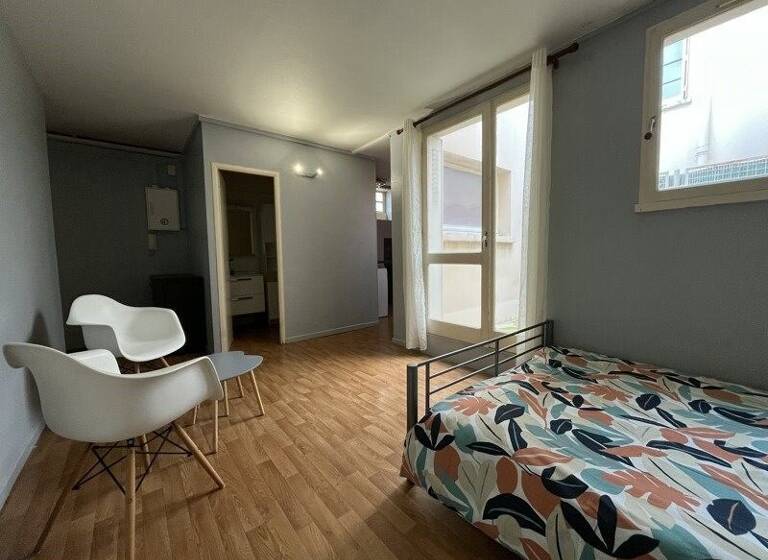 Appartement à vendre 108 600 € 1 pièce 26 m²<br/>superficie RDC/1<br/>étage Bonnefoy - La Roseraie - Gramont Toulouse 31500