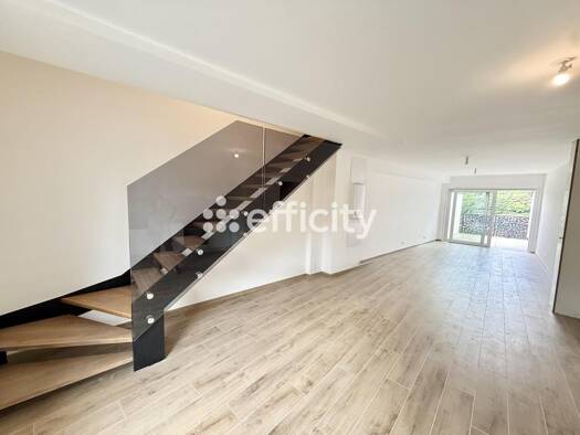 Appartement à vendre 240 000 € 3 pièces 2 chambres 60 m² Étage 3/3 Audun-le-Tiche 57390