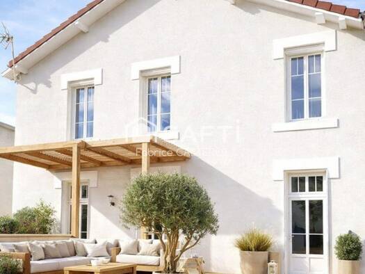 Maison à vendre 299 500 € 6 pièces 4 chambres 155 m² 440 m² de terrain Ophite-Chantecler Lourdes 65100