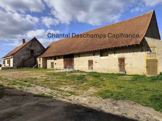 Maison à vendre 121 000 € 4 pièces 3 chambres 114 m² 3 345 m² de terrain Saint-Aubin-en-Charollais 71430