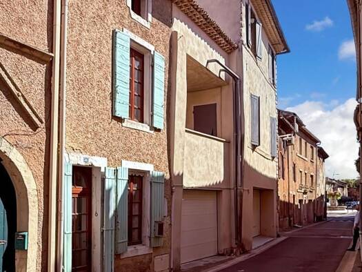 Maison de ville à vendre 139 000 € 3 pièces 2 chambres 145 m² 10 m² de terrain Mondragon 84430