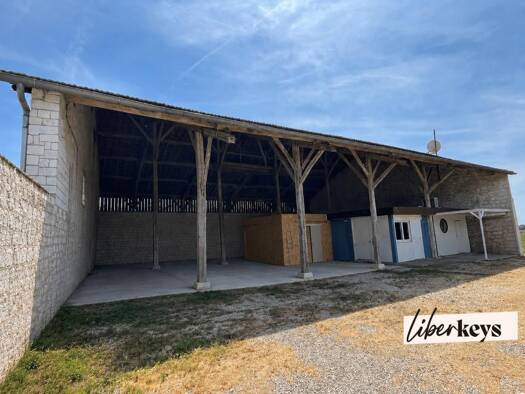 Immeuble à vendre 165 000 € 400 m² Coolus 51510
