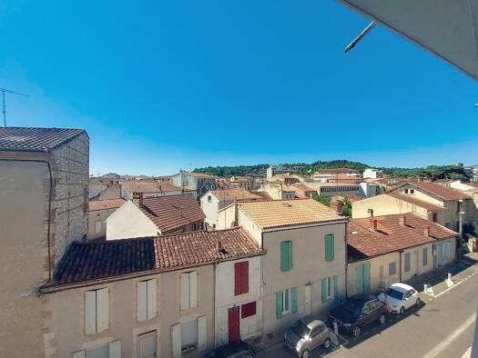 Appartement à vendre 95 000 € 3 pièces 2 chambres 64 m² Étage 3/3 École Paul Bert-Lycée Bernard Palissy Agen 47000