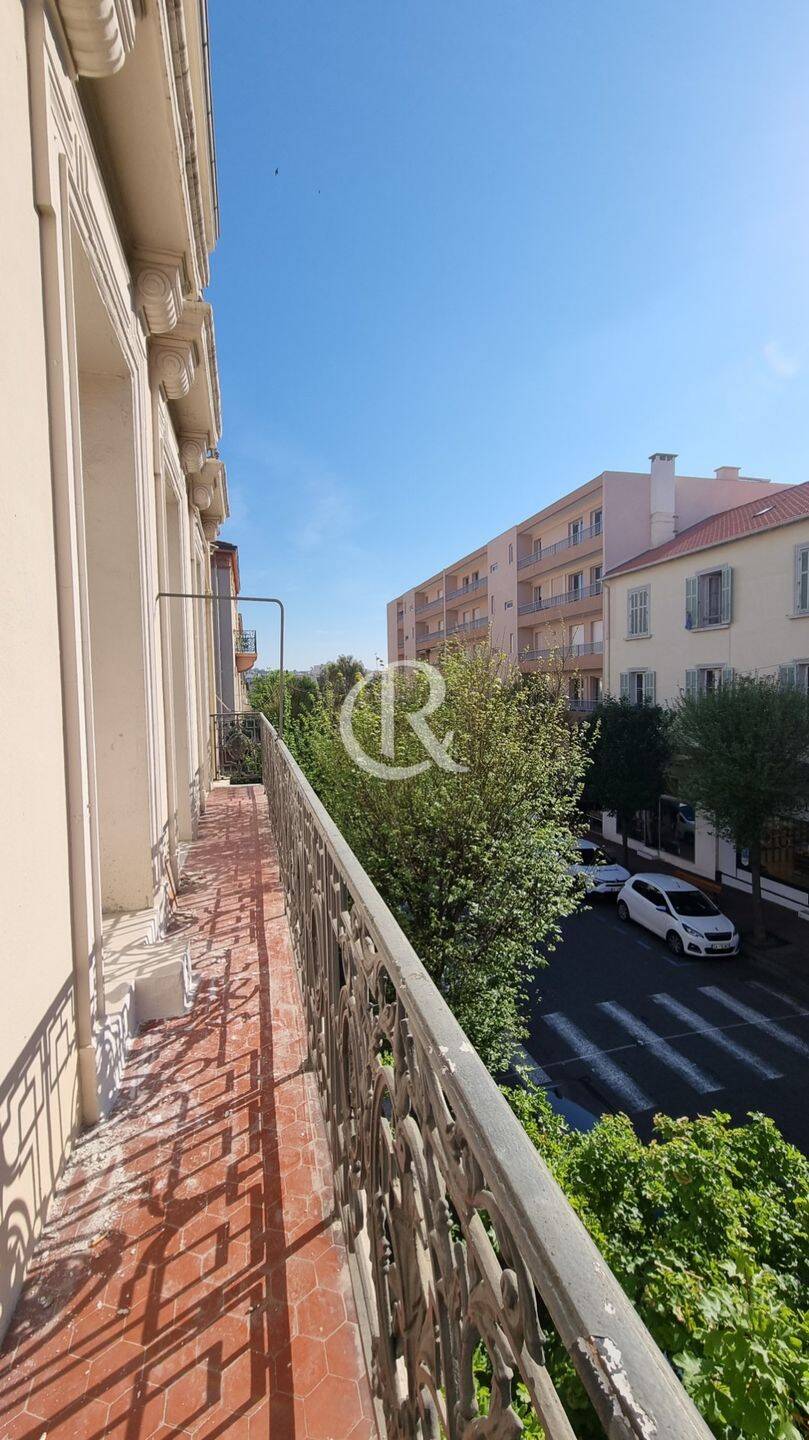 Maison à louer, 64m², HYERES