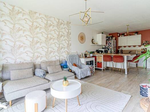 Appartement à vendre 208 260 € 2 pièces 1 chambre 50 m² Étage 3/4 Birambits Bègles 33130