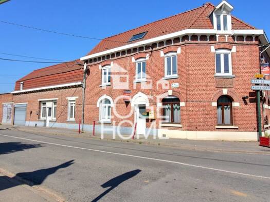 Immeuble à vendre 239 000 € 207 m² Lorgies 62840