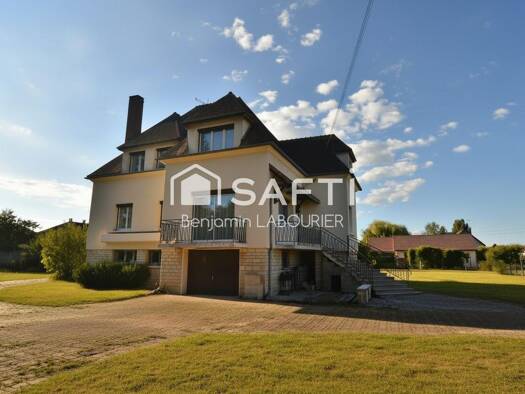 Maison à vendre 239 000 € 8 pièces 6 chambres 218 m² 4 532 m² de terrain Brienon-sur-Armançon 89210