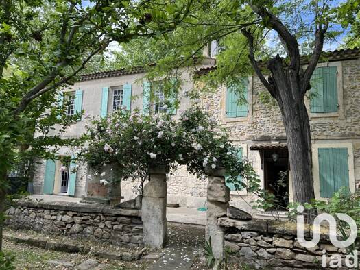 Mas à vendre 465 000 € 7 pièces 5 chambres 150 m² La Grenouillade-Les Minimes Arles 13200