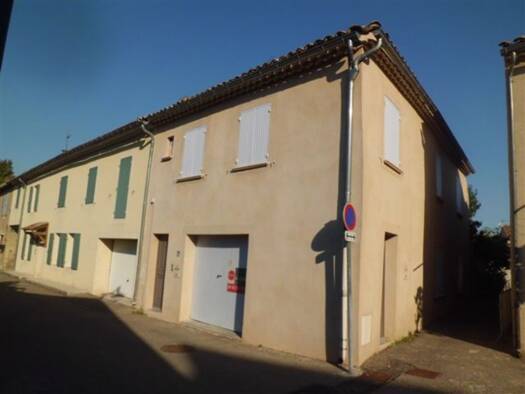 Maison à louer 668 € 3 pièces 55,9 m² Caderousse 84860