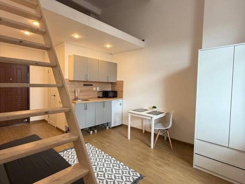 Maison à louer, 24m², PARIS 16E