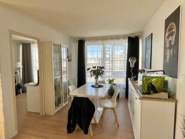 Appartement en viager occupé Bouquet 142 000 € 3 pièces 2 chambres 68 m² Étage 11/17 A. Sisley Villeneuve-la-Garenne 92390
