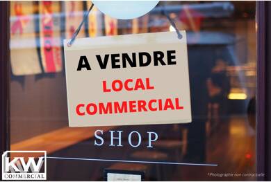 Boutique à vendre 235 000 € 6 pièces 211,2 m² de surface de vente Centre Ville Cluses 74300