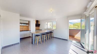 Appartement à louer 1 650 € 3 pièces 2 chambres 60 m² Étage 1/2 Cranves Sales 74380