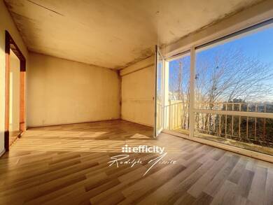 Appartement à vendre 86 500 € 3 pièces 2 chambres 58 m² Dernier étage, Étage 5/5 Souche Niort 79000